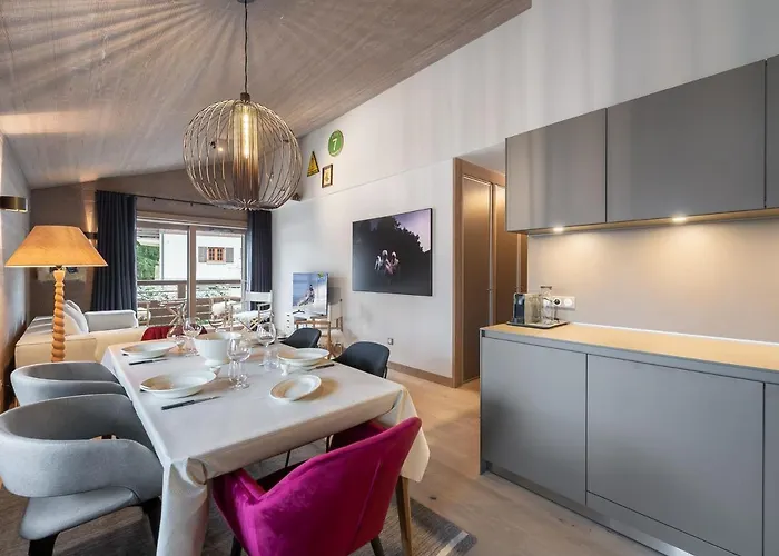 A Rochebrune, - Avec Piscine, Sauna, Hammam Et Salle De Sport - Fr-1-569-30 Megève