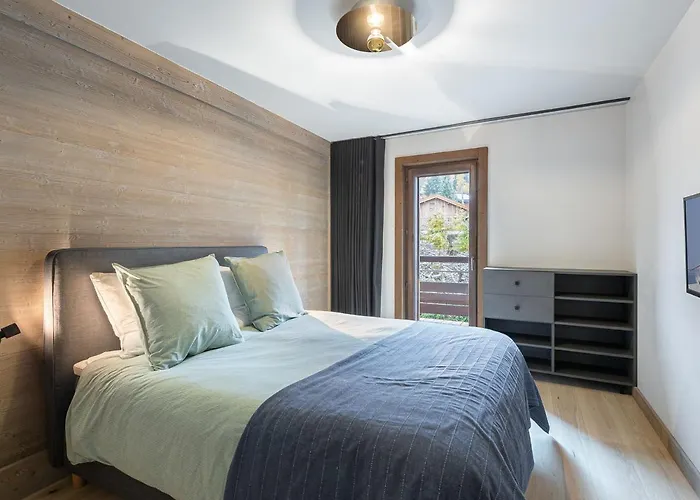 A Rochebrune, - Avec Piscine, Sauna, Hammam Et Salle De Sport - Fr-1-569-30